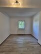 Zimmer 1 - Renovierte 3 Zimmer Wohnung mit Balkon im Herzen von Pitten!