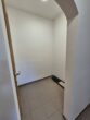 Vorraum - Renovierte 3 Zimmer Wohnung mit Balkon im Herzen von Pitten!