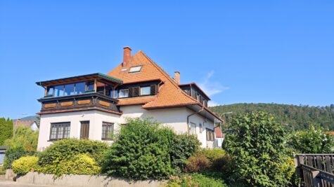 Viel Platz für die ganze Familie – rund 300 m² Wohnfläche und großer Garten!, 2630 Putzmannsdorf, Haus