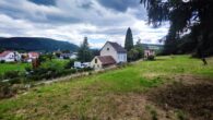Bild - Baugrundstück mit Aussicht – Sonnige Lage am Waldrand von Sautern!